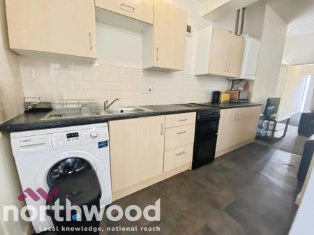 4 bedroom House share to let in Clayton Street, Skelmersdale, WN8