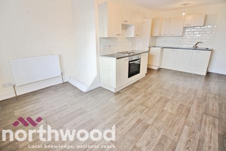3 bedroom Flat to let in Bridge Grove, Southport, PR8