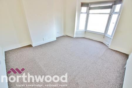3 bedroom Flat to let in Bridge Grove, Southport, PR8