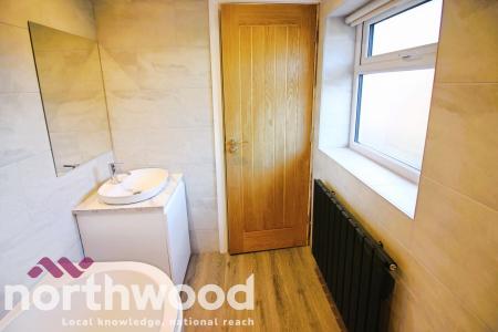 3 bedroom Semi-detached house to let in Guildford Road, Birkdale, PR8