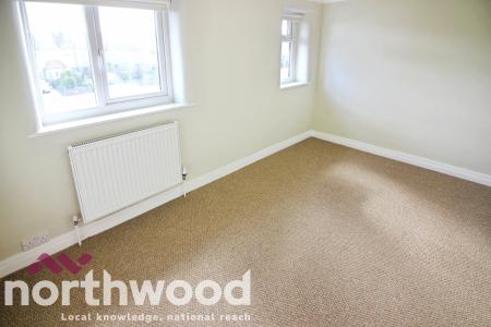 3 bedroom Semi-detached house to let in Guildford Road, Birkdale, PR8