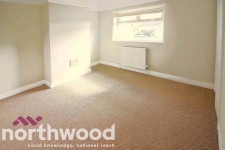 3 bedroom Semi-detached house to let in Guildford Road, Birkdale, PR8