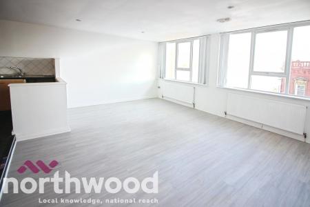 2 bedroom Flat to let in Eastbank Street, Southport, PR8
