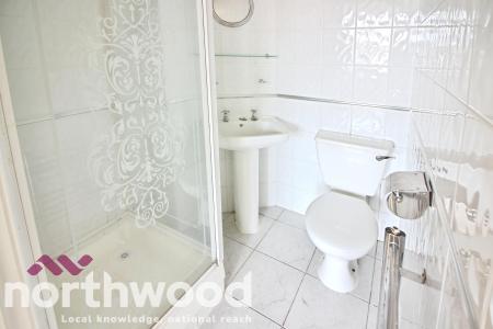 2 bedroom Flat to let in Eastbank Street, Southport, PR8