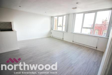 2 bedroom Flat to let in Eastbank Street, Southport, PR8