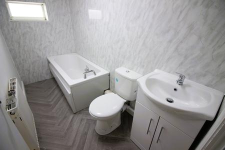 2 bedroom Flat to let in Middle Flat 2 Bed