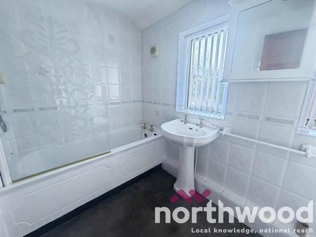 3 bedroom Terraced House to let in High Street, Skelmersdale, WN8