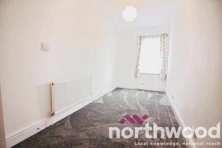 1 bedroom Flat to let in Cypress Road, Southport, Southport, PR8