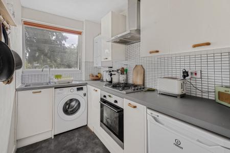 2 bedroom Flat for sale in Abbots Park, St Albans, AL1