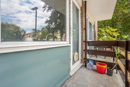 2 bedroom Flat for sale in Abbots Park, St Albans, AL1