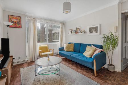 2 bedroom Flat for sale in Abbots Park, St Albans, AL1