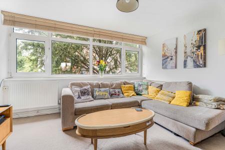 3 bedroom Flat for sale in Belmont Court, St Albans, AL1