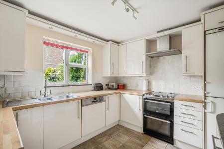 3 bedroom Terraced House for sale in Boissy Close, St Albans, AL4