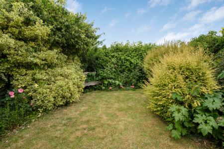 3 bedroom Terraced House for sale in Boissy Close, St Albans, AL4