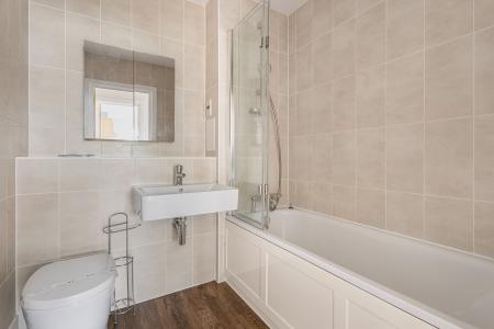 2 bedroom Flat for sale in Charrington Place, St Albans, AL1