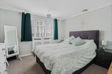 3 bedroom Terraced House for sale in Clinton End, Hemel Hempstead, HP2