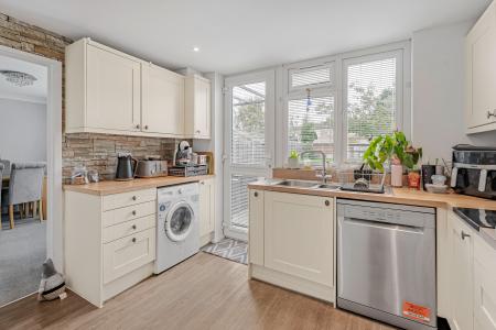 3 bedroom Terraced House for sale in Clinton End, Hemel Hempstead, HP2