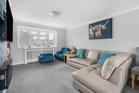 3 bedroom Terraced House for sale in Clinton End, Hemel Hempstead, HP2