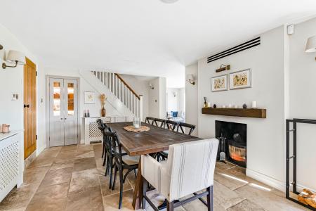 4 bedroom Character Property for sale in Dovers Green Cottages, Radlett, WD7