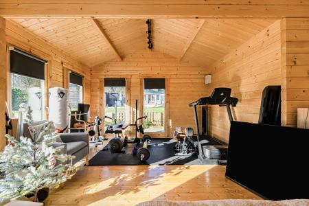 4 bedroom Character Property for sale in Dovers Green Cottages, Radlett, WD7