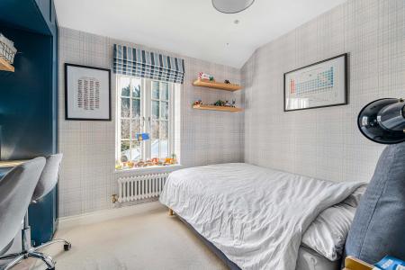 4 bedroom Character Property for sale in Dovers Green Cottages, Radlett, WD7