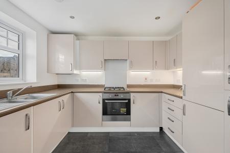 3 bedroom Terraced House for sale in Falcon Way, St Albans, AL4