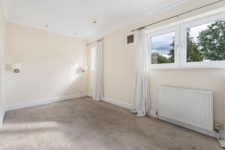 3 bedroom Terraced House for sale in Flint Way, St Albans, AL3