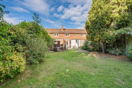 3 bedroom Terraced House for sale in Flint Way, St Albans, AL3