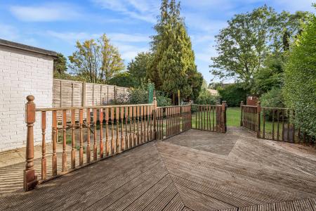 3 bedroom Terraced House for sale in Flint Way, St Albans, AL3