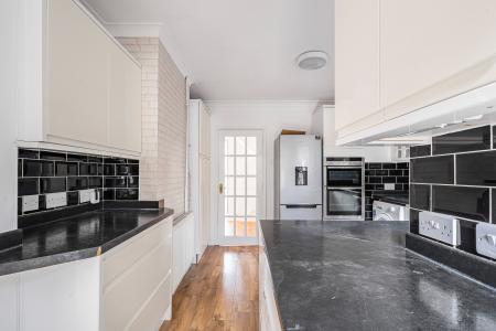 3 bedroom Terraced House for sale in Flint Way, St Albans, AL3