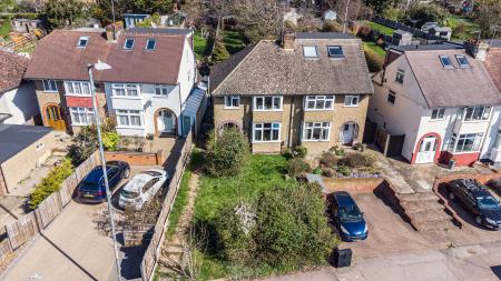 3 bedroom Semi-detached house for sale in Folly Lane, St Albans, AL3