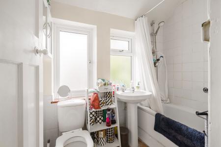 3 bedroom Semi-detached house for sale in Folly Lane, St Albans, AL3