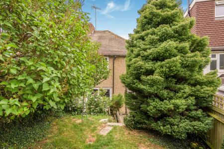 3 bedroom Semi-detached house for sale in Folly Lane, St Albans, AL3