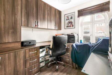 4 bedroom Semi-detached house for sale in Frederick Place, St Albans, AL2