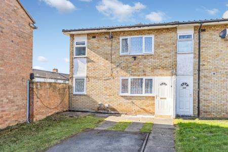 3 bedroom Terraced House for sale in Garden Avenue, Hatfield, AL10
