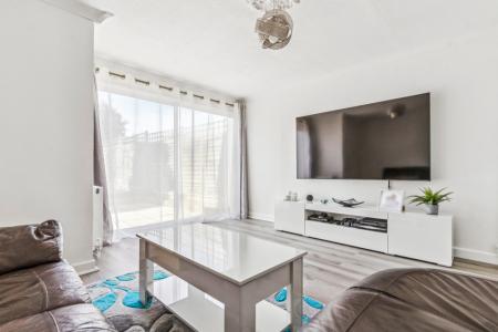 3 bedroom Terraced House for sale in Garden Avenue, Hatfield, AL10