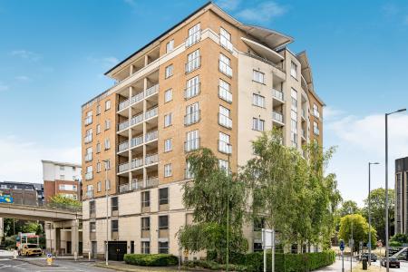 1 bedroom Flat for sale in Handleys Court, Selden Hill, Hemel Hempstead, HP2
