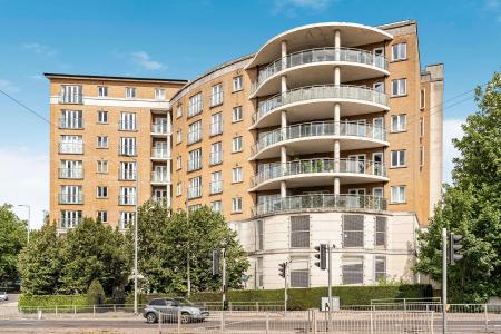 1 bedroom Flat for sale in Handleys Court, Selden Hill, Hemel Hempstead, HP2