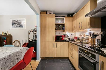 2 bedroom Flat for sale in Holywell Hill, St Albans, AL1