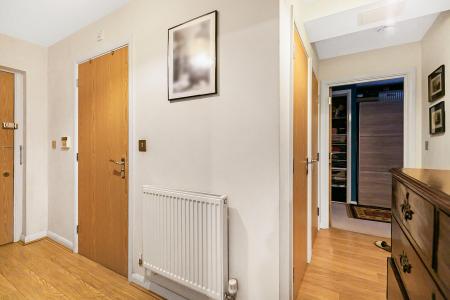 2 bedroom Flat for sale in Holywell Hill, St Albans, AL1