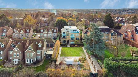 2 bedroom Flat for sale in London Road, St Albans, AL1