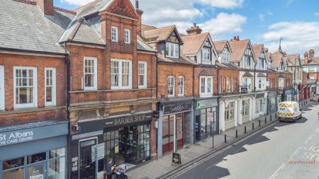 2 bedroom Mixed Use for sale in London Road, St Albans, AL1
