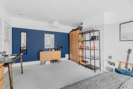 5 bedroom Semi-detached house for sale in Lynton Avenue, St Albans, AL1