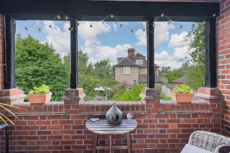 5 bedroom Semi-detached house for sale in Lynton Avenue, St Albans, AL1