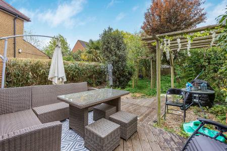 4 bedroom Semi-detached house for sale in Lynton Avenue, St Albans, AL1