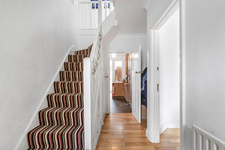 4 bedroom Semi-detached house for sale in Lynton Avenue, St Albans, AL1