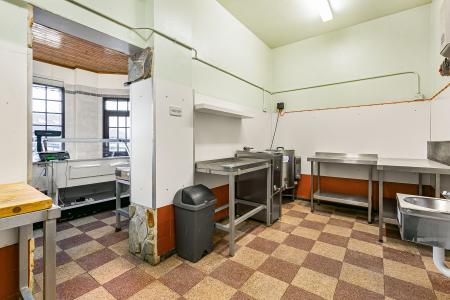 2 bedroom Mixed Use for sale in Oakwood Road, Bricket Wood, AL2