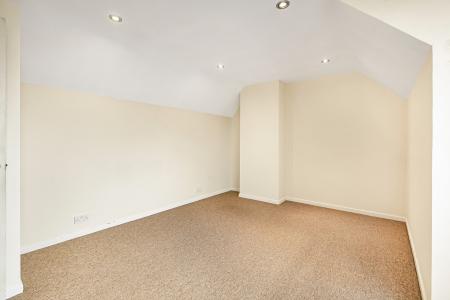 2 bedroom Mixed Use for sale in Oakwood Road, Bricket Wood, AL2