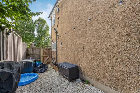 2 bedroom Maisonette for sale in Old London Road, St Albans, AL1