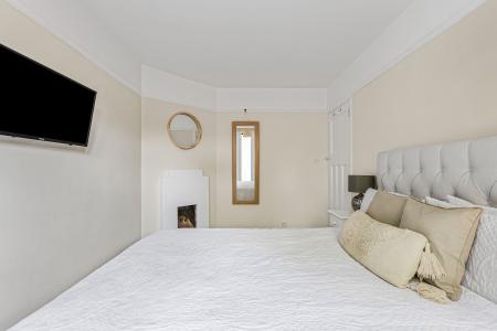 2 bedroom Maisonette for sale in Old London Road, St Albans, AL1